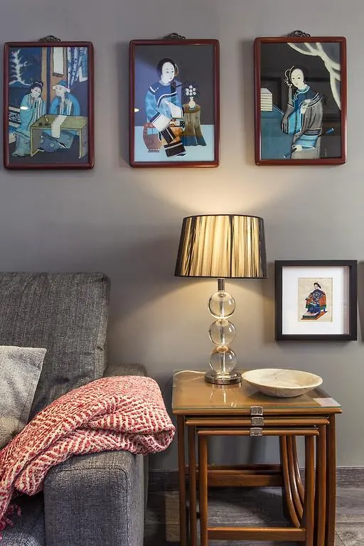 1 Bedroom Apartment Carrer Del Poeta Cabanyes Barcelona Spanien